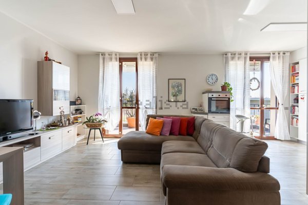 casa indipendente in vendita ad Alserio