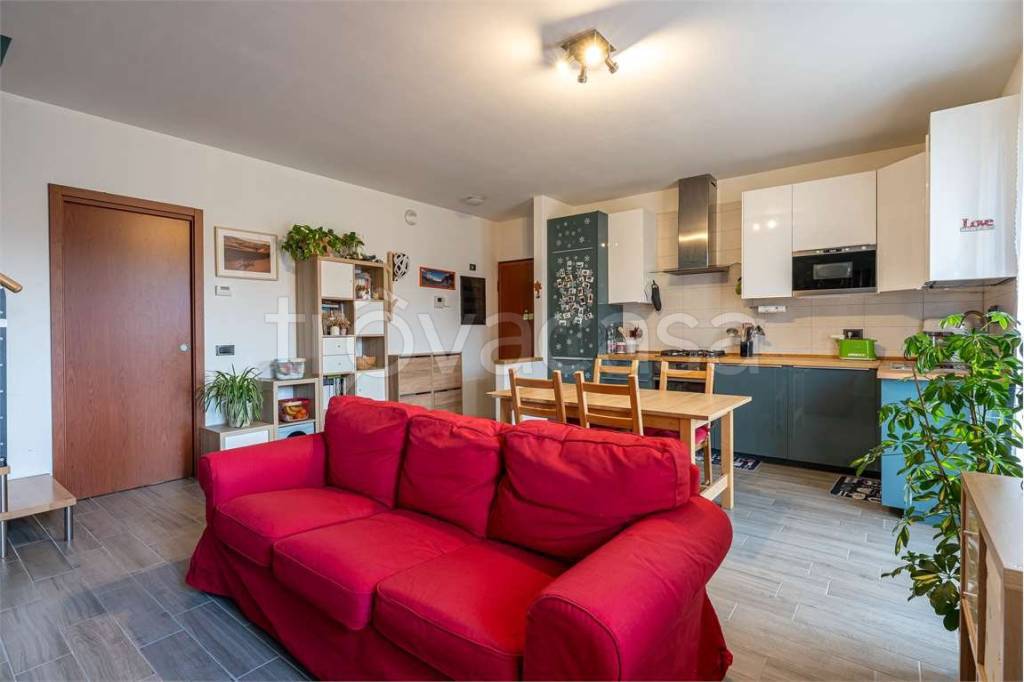 appartamento in vendita ad Alserio