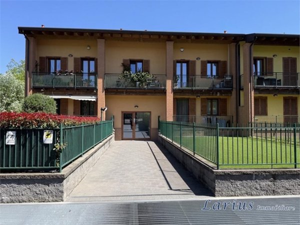 appartamento in vendita ad Alserio