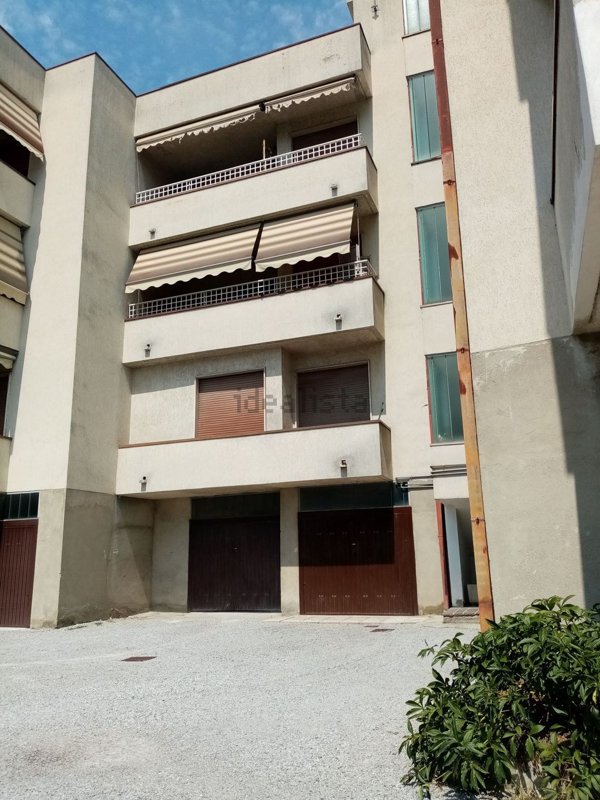 appartamento in vendita ad Alzate Brianza