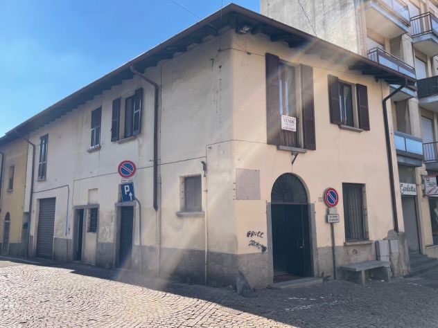 ufficio in vendita ad Alzate Brianza