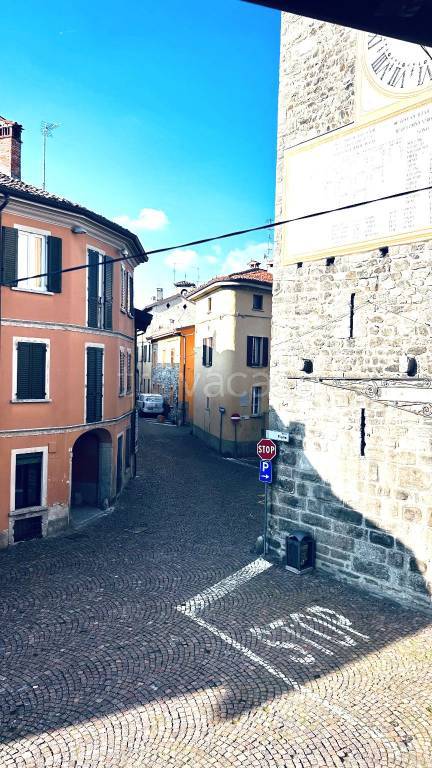 appartamento in vendita ad Alzate Brianza