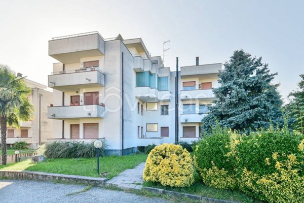 appartamento in vendita ad Alzate Brianza