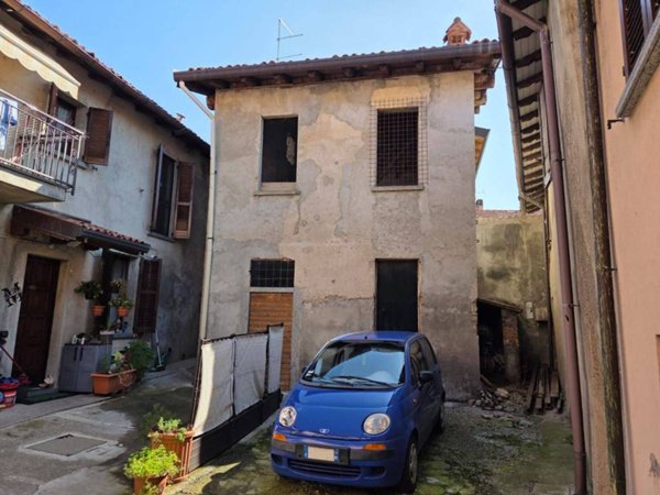 appartamento in vendita ad Alzate Brianza