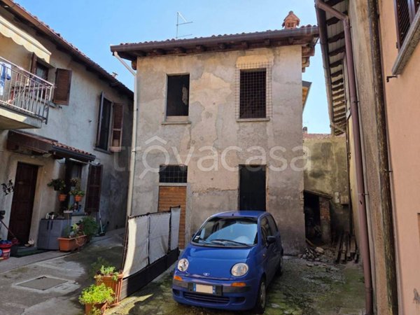 appartamento in vendita ad Alzate Brianza