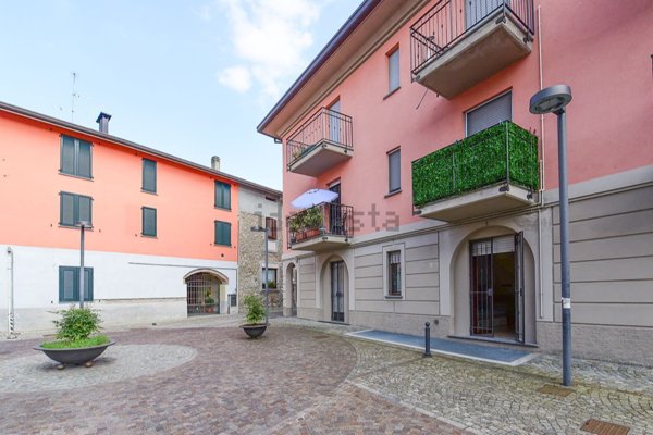 appartamento in vendita ad Alzate Brianza