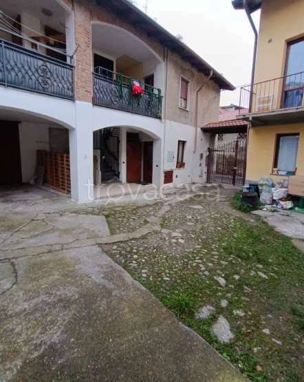 appartamento in vendita ad Alzate Brianza