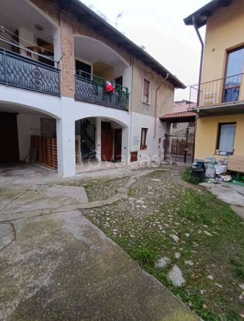 appartamento in vendita ad Alzate Brianza