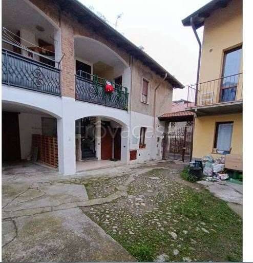 appartamento in vendita ad Alzate Brianza