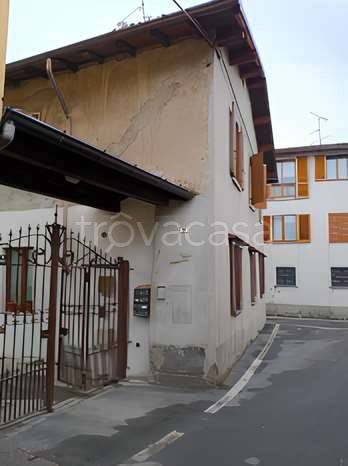 appartamento in vendita ad Alzate Brianza