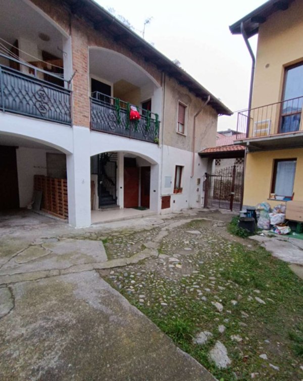 appartamento in vendita ad Alzate Brianza