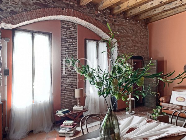 casa indipendente in vendita ad Alzate Brianza