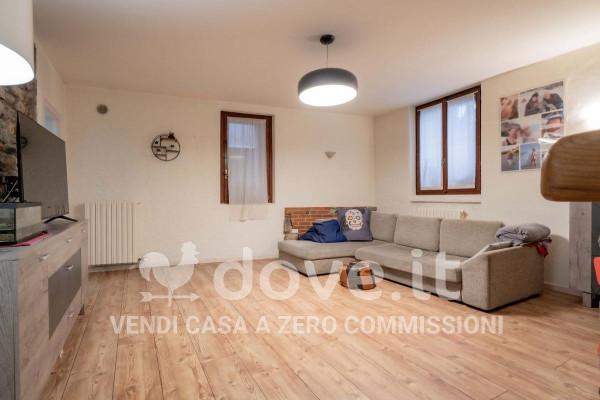appartamento in vendita ad Alzate Brianza