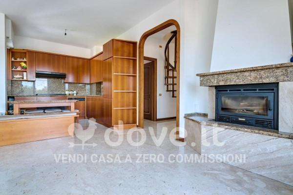appartamento in vendita ad Alzate Brianza