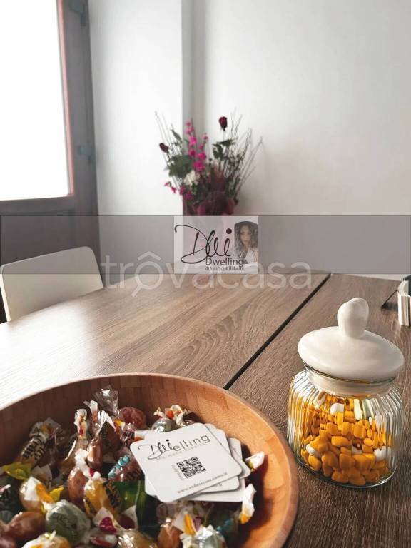 ufficio in vendita ad Alzate Brianza