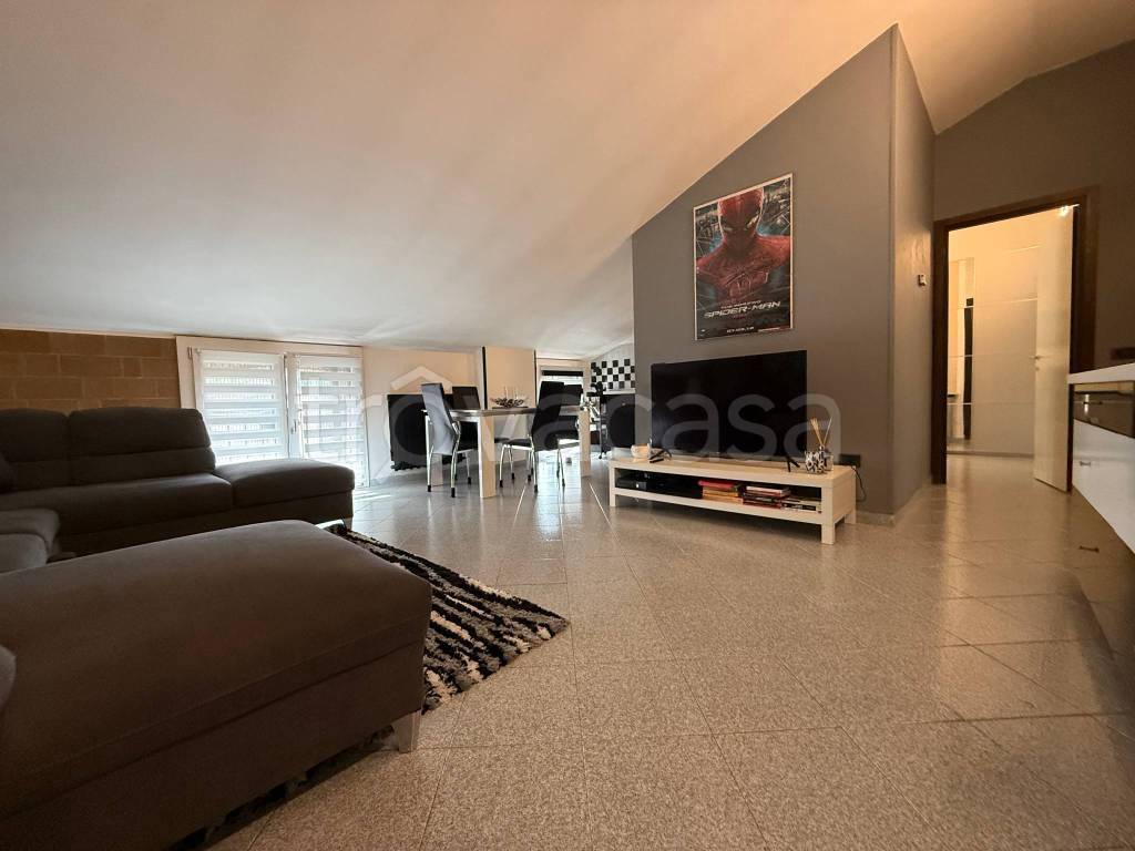 appartamento in vendita ad Alzate Brianza