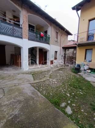 appartamento in vendita ad Alzate Brianza