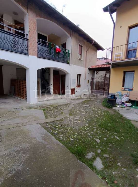 appartamento in vendita ad Alzate Brianza