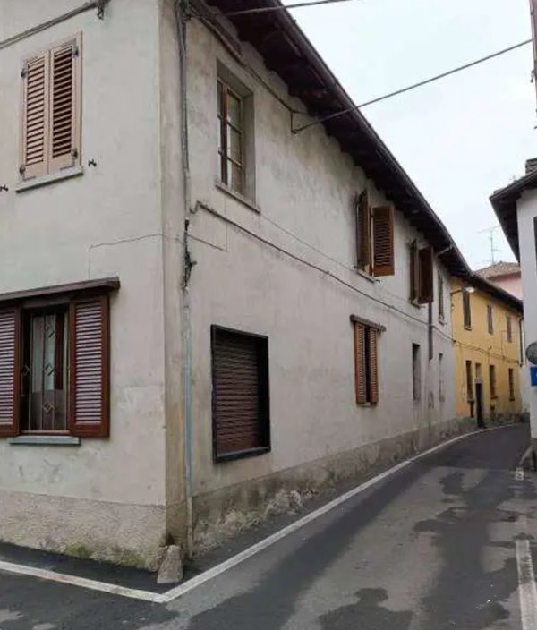 appartamento in vendita ad Alzate Brianza