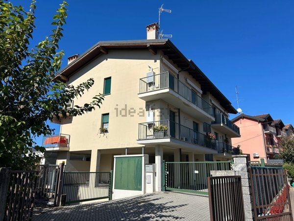 appartamento in vendita ad Alzate Brianza