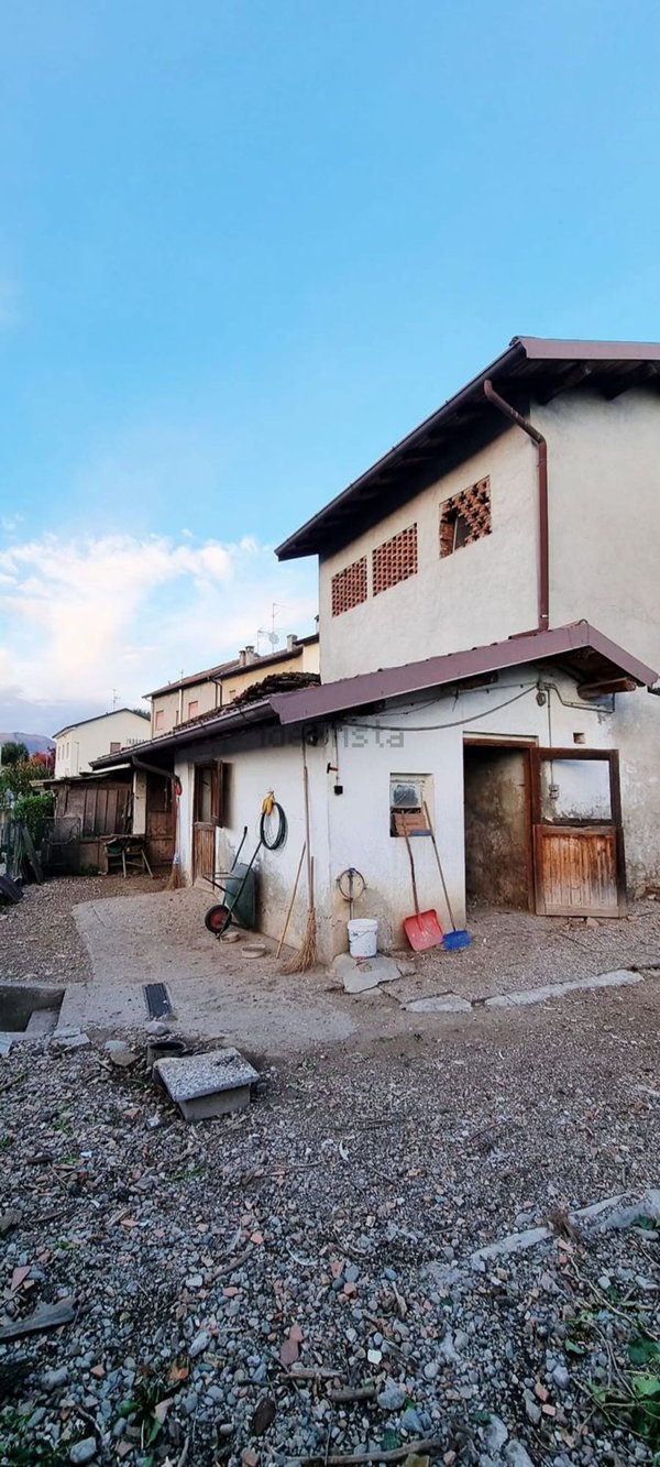 appartamento in vendita ad Alzate Brianza