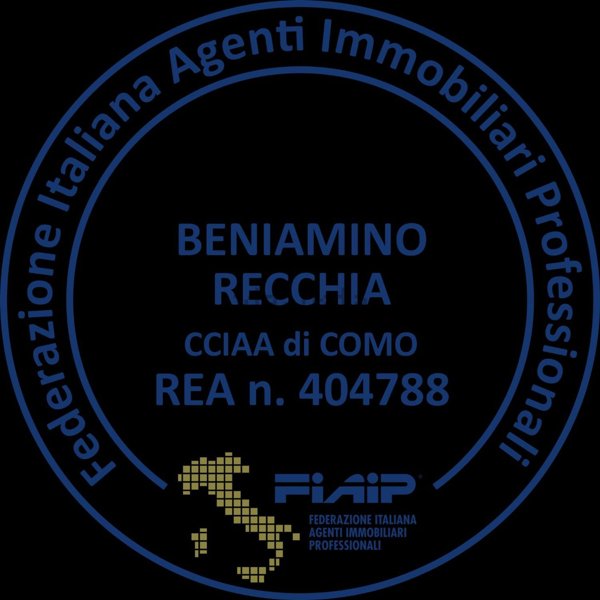 locale commerciale in vendita ad Alzate Brianza