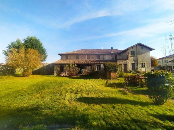 casa indipendente in vendita ad Alzate Brianza