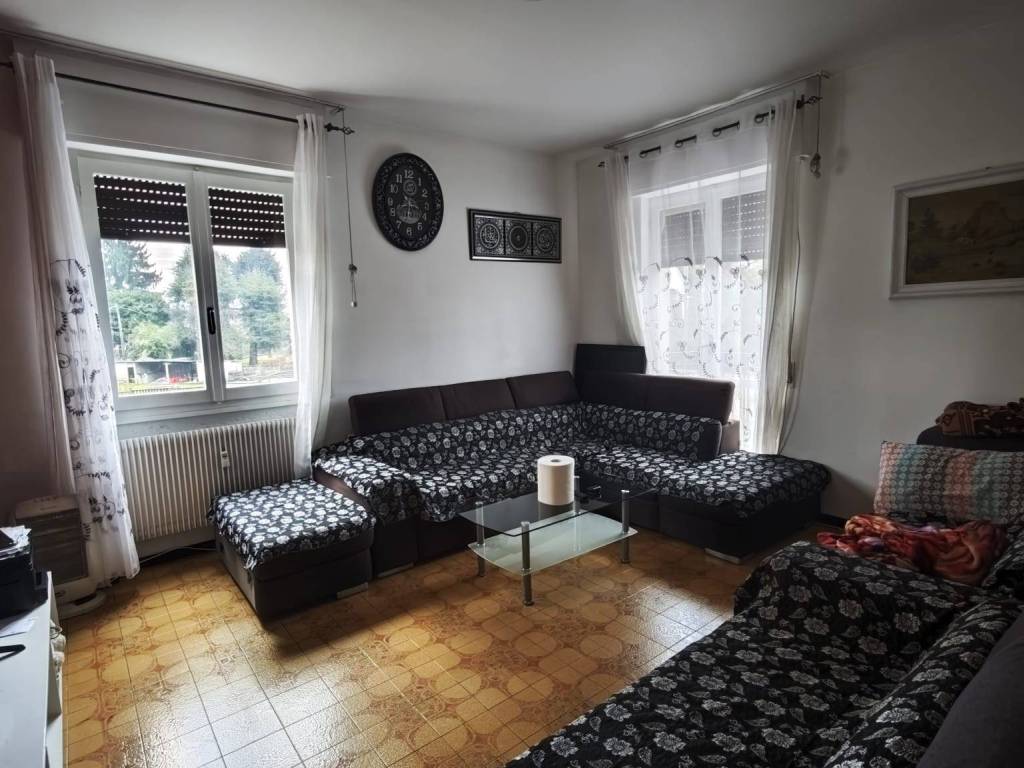 appartamento in vendita ad Alzate Brianza