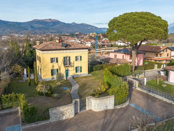 appartamento in vendita ad Alzate Brianza
