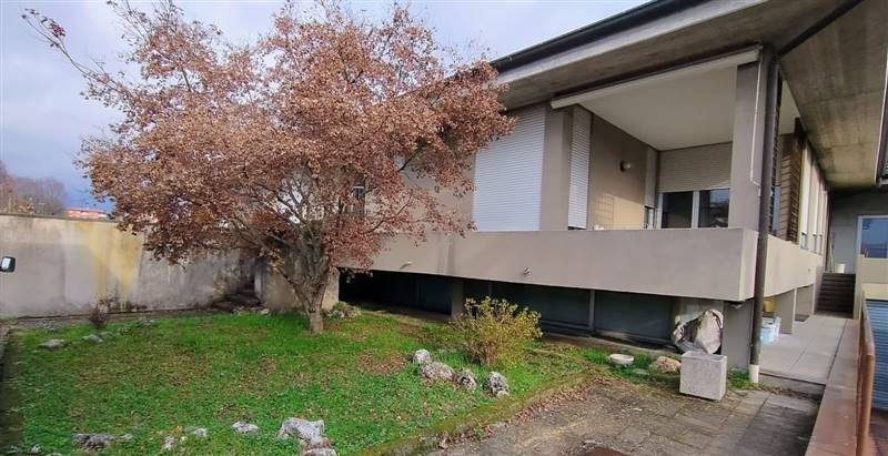 appartamento in vendita ad Alzate Brianza