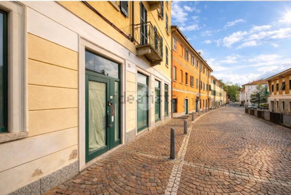 appartamento in vendita ad Alzate Brianza