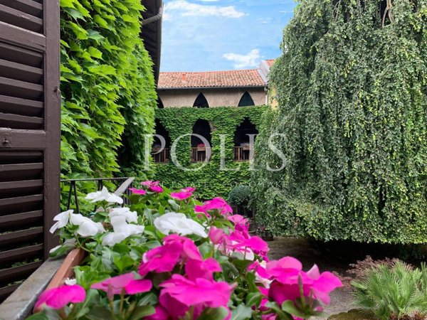 casa indipendente in vendita ad Alzate Brianza