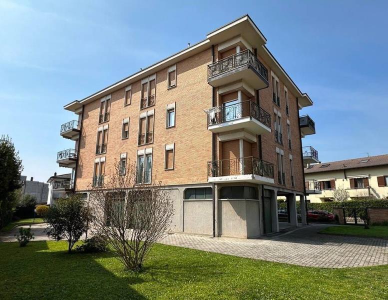 appartamento in vendita ad Alzate Brianza