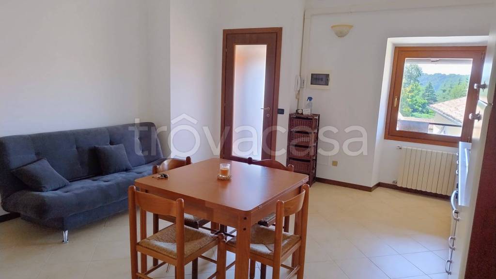 appartamento in vendita ad Alzate Brianza