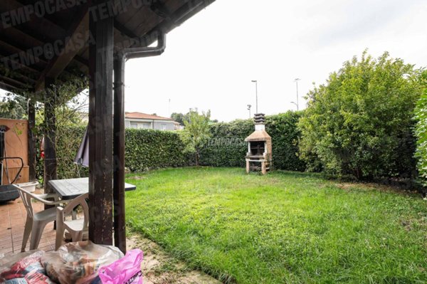 casa indipendente in vendita ad Anzano del Parco