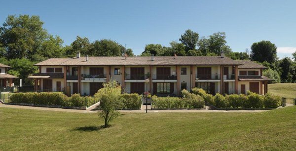 casa indipendente in vendita ad Anzano del Parco in zona Lazzaretto