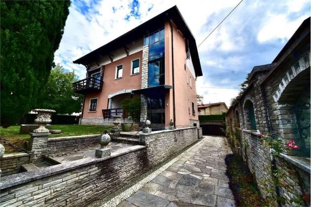 casa indipendente in vendita ad Anzano del Parco