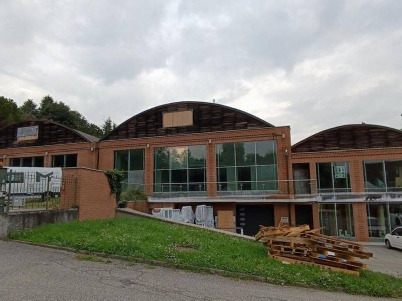 locale di sgombero in vendita ad Anzano del Parco