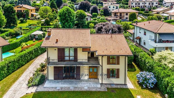 casa indipendente in vendita ad Anzano del Parco