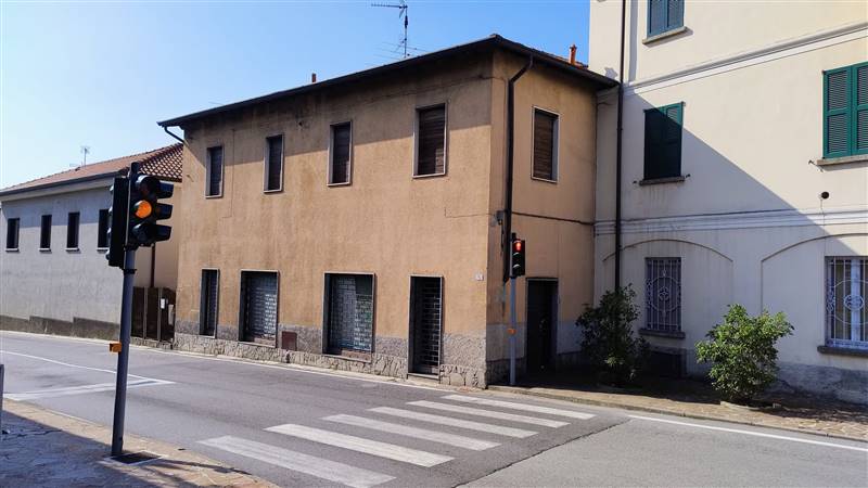 negozio in vendita ad Anzano del Parco