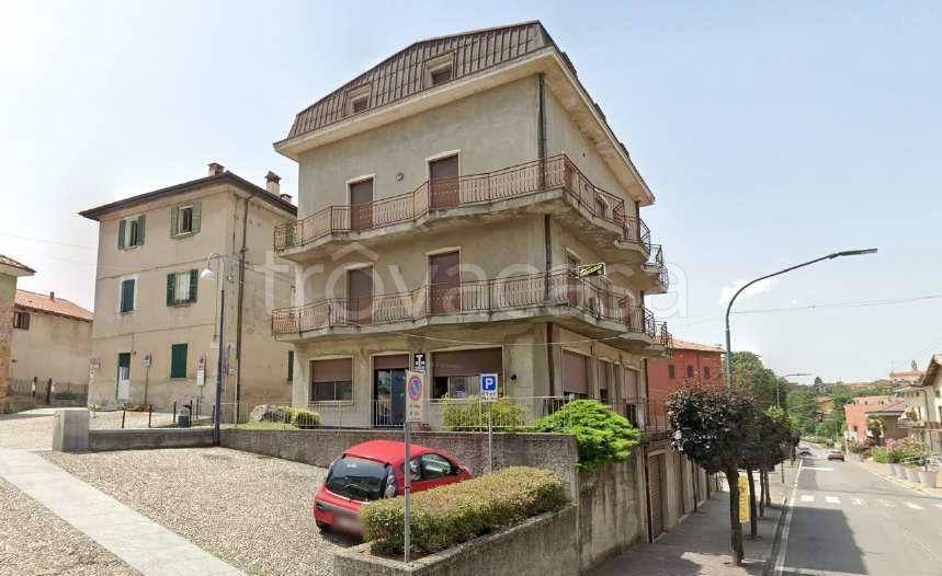 negozio in vendita ad Anzano del Parco