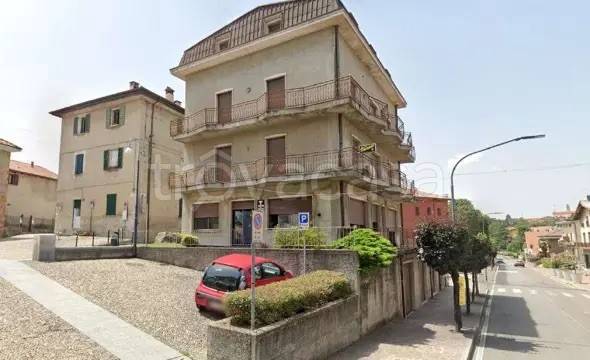 negozio in vendita ad Anzano del Parco