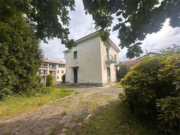 casa indipendente in vendita ad Anzano del Parco