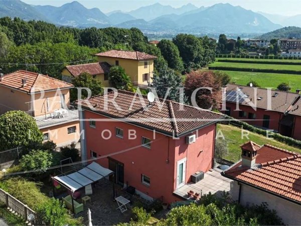 casa indipendente in vendita ad Anzano del Parco in zona Lazzaretto