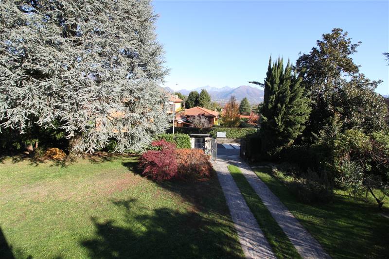 casa indipendente in vendita ad Anzano del Parco in zona Lazzaretto