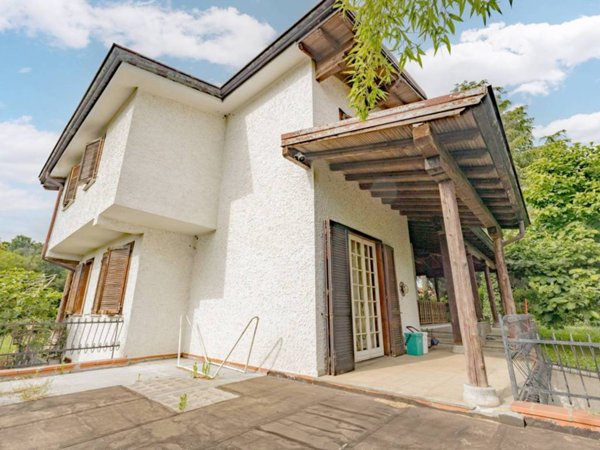 casa indipendente in vendita ad Appiano Gentile