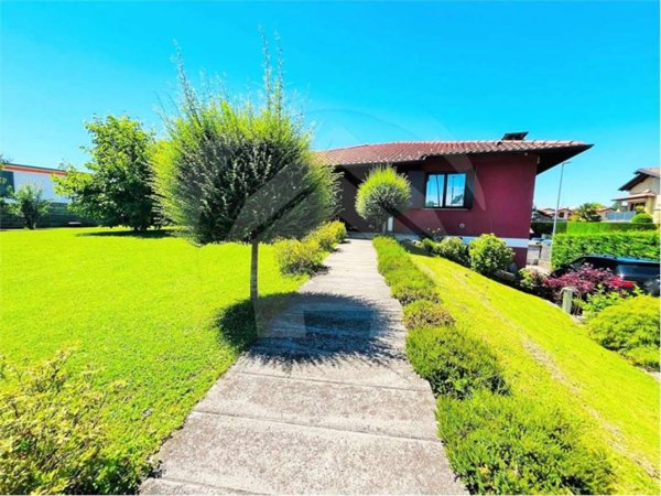 casa indipendente in vendita ad Appiano Gentile