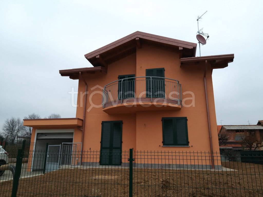 casa indipendente in vendita ad Appiano Gentile