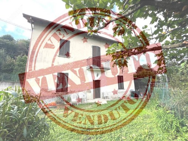 casa indipendente in vendita ad Appiano Gentile