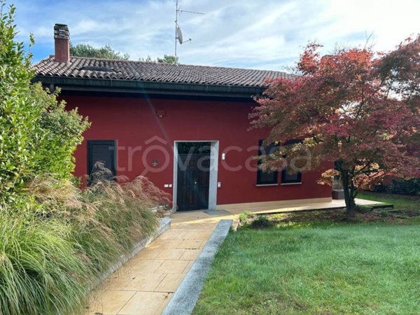 casa indipendente in vendita ad Appiano Gentile